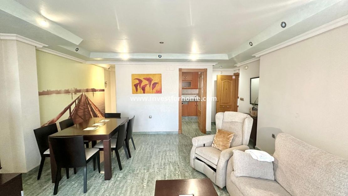 Sale - Apartment - Torrevieja - Centro