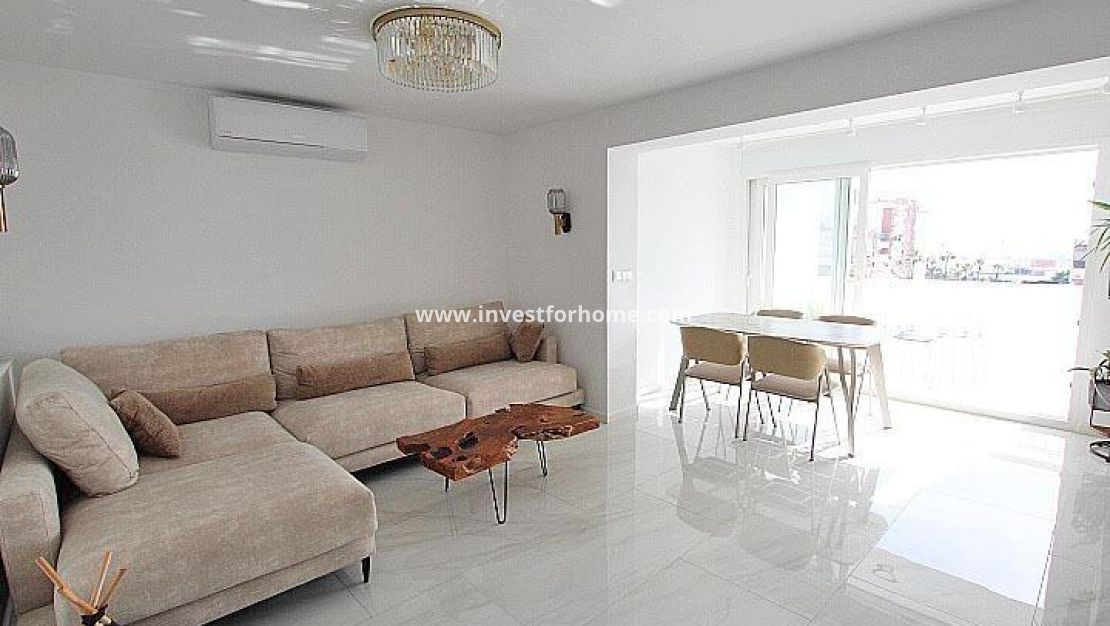 Sale - Apartment - Torrevieja - Centro