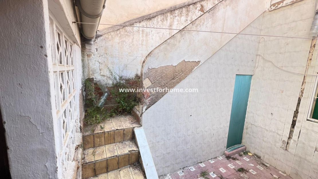 Sale - Apartment - Torrevieja - Centro