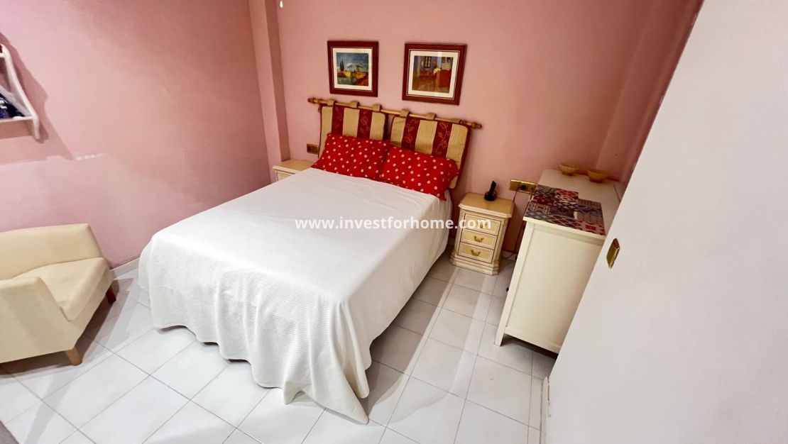 Sale - Apartment - Torrevieja - Centro