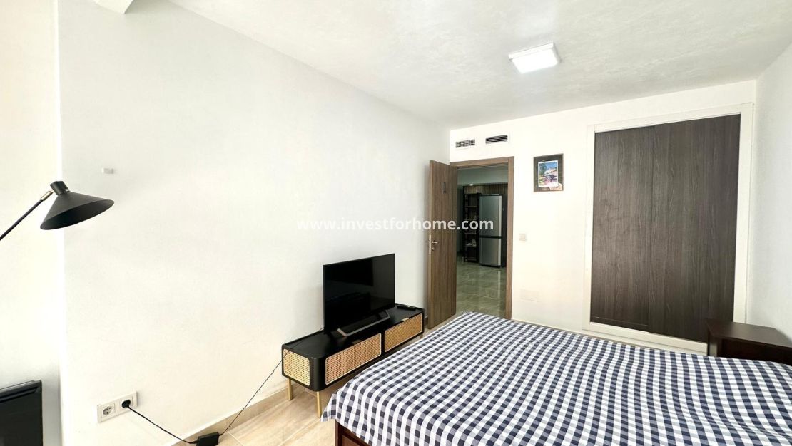 Sale - Apartment - Torrevieja - Centro