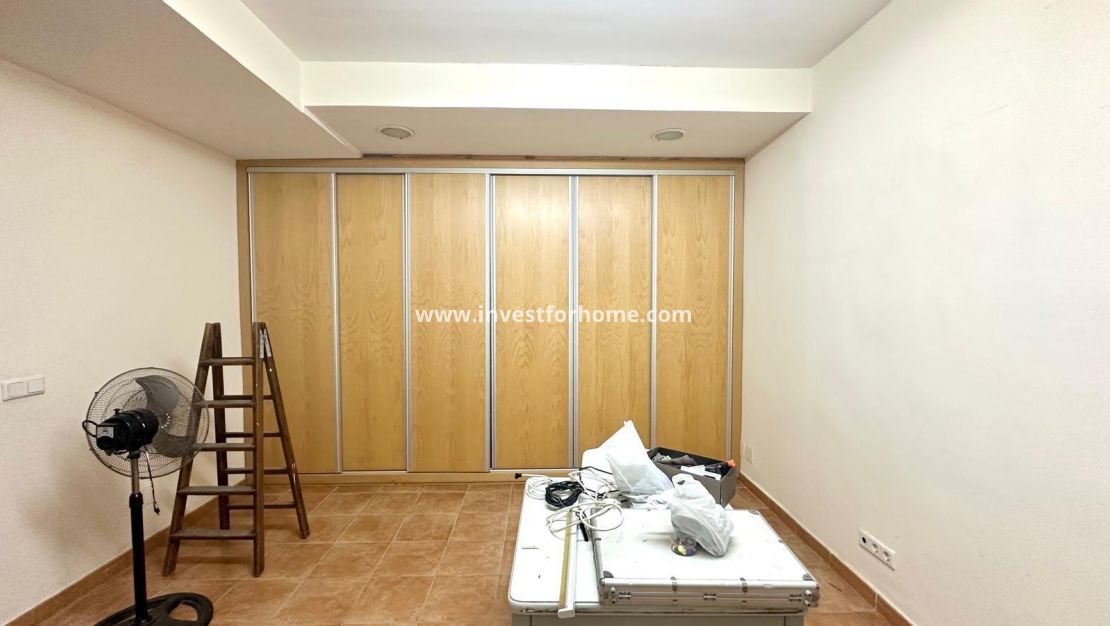 Sale - Apartment - Torrevieja - Centro