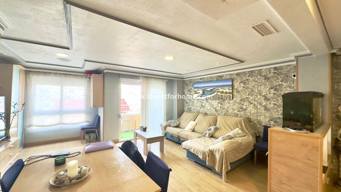 Sale - Apartment - Torrevieja - Centro