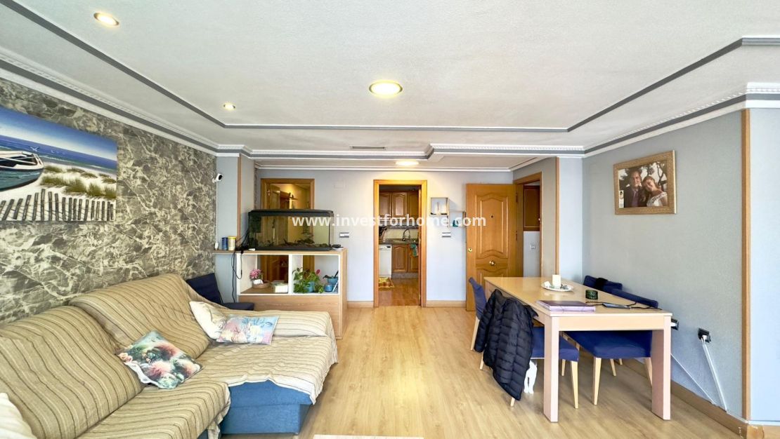 Sale - Apartment - Torrevieja - Centro