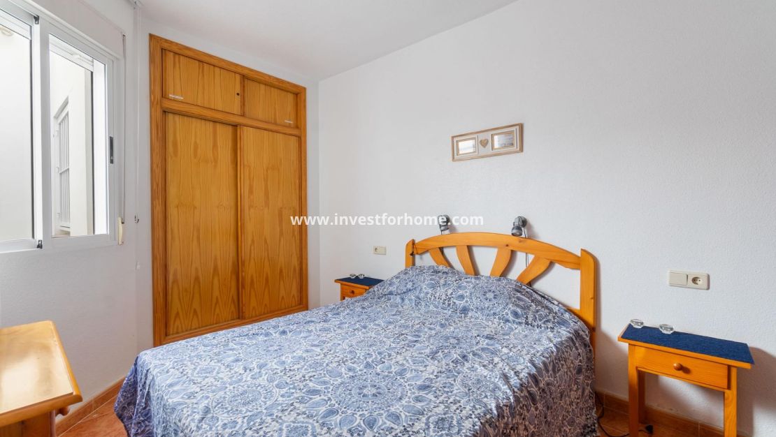Sale - Apartment - Torrevieja - Centro