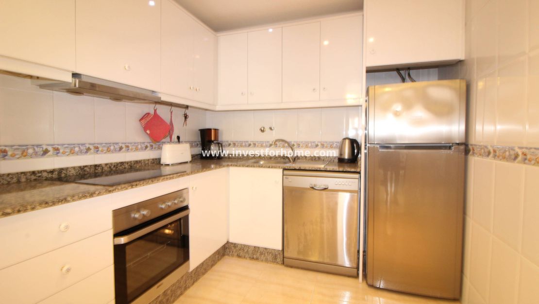 Sale - Apartment - Torrevieja - Centro