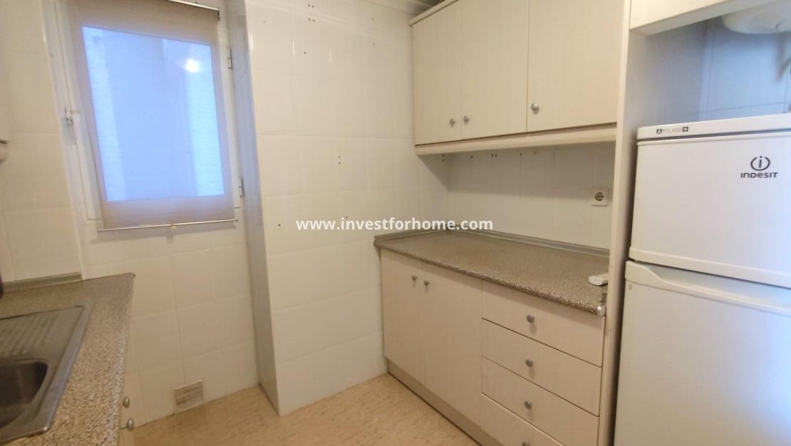 Sale - Apartment - Torrevieja - Centro