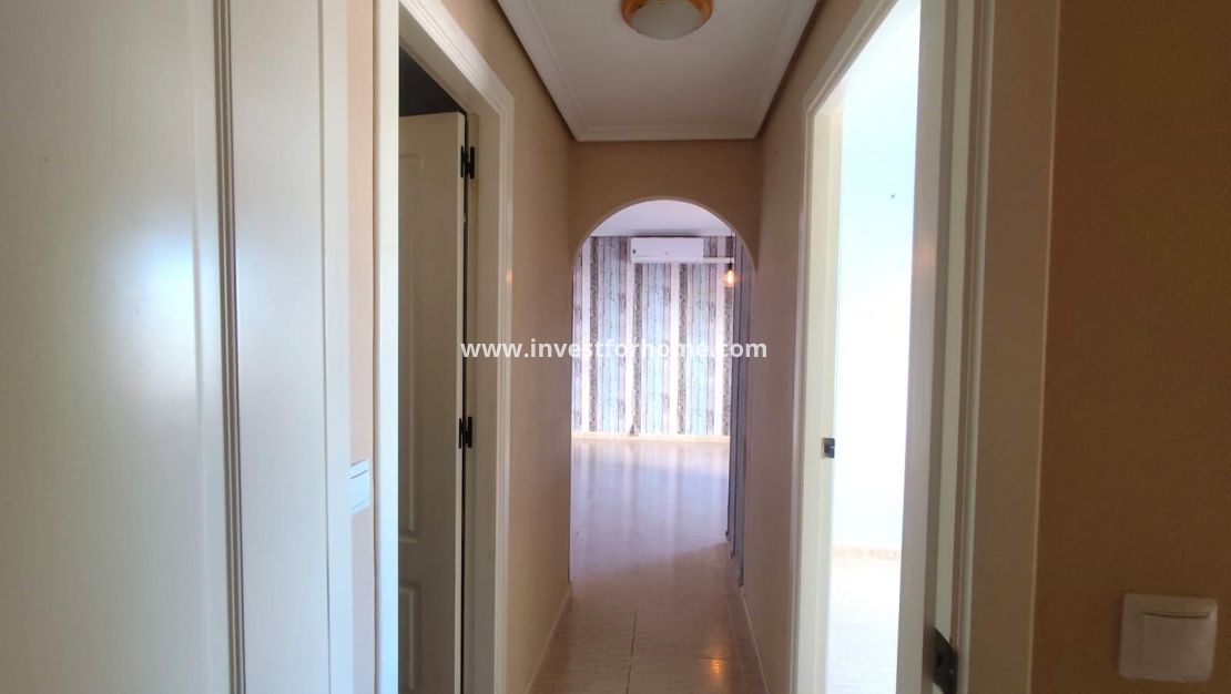 Sale - Apartment - Torrevieja - Centro