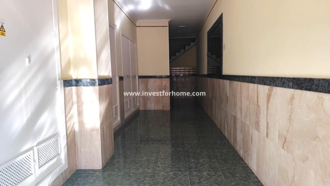 Sale - Apartment - Torrevieja - Centro