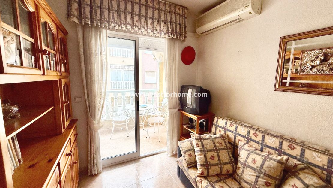 Sale - Apartment - Torrevieja - Centro