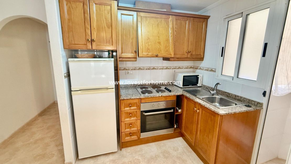 Sale - Apartment - Torrevieja - Centro