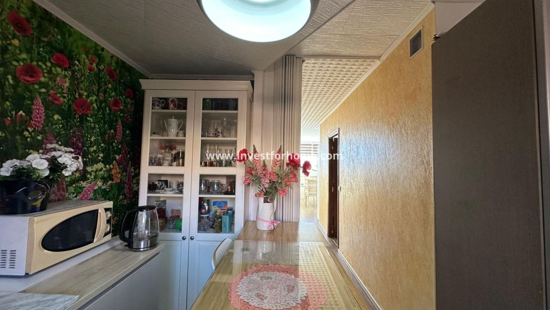 Sale - Apartment - Torrevieja - Centro