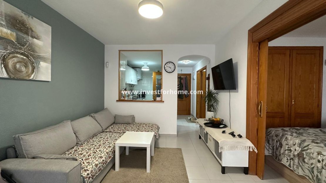 Sale - Apartment - Torrevieja - Centro