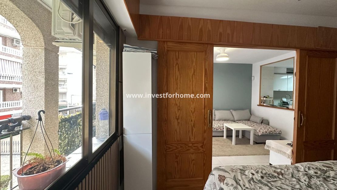 Sale - Apartment - Torrevieja - Centro