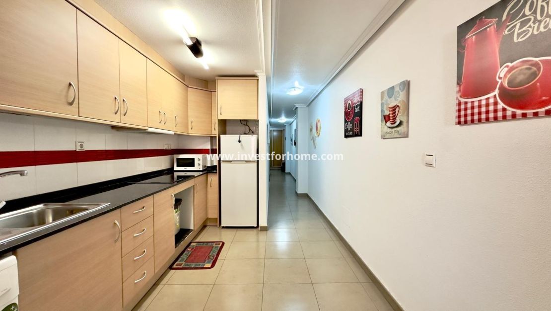 Sale - Apartment - Torrevieja - Centro