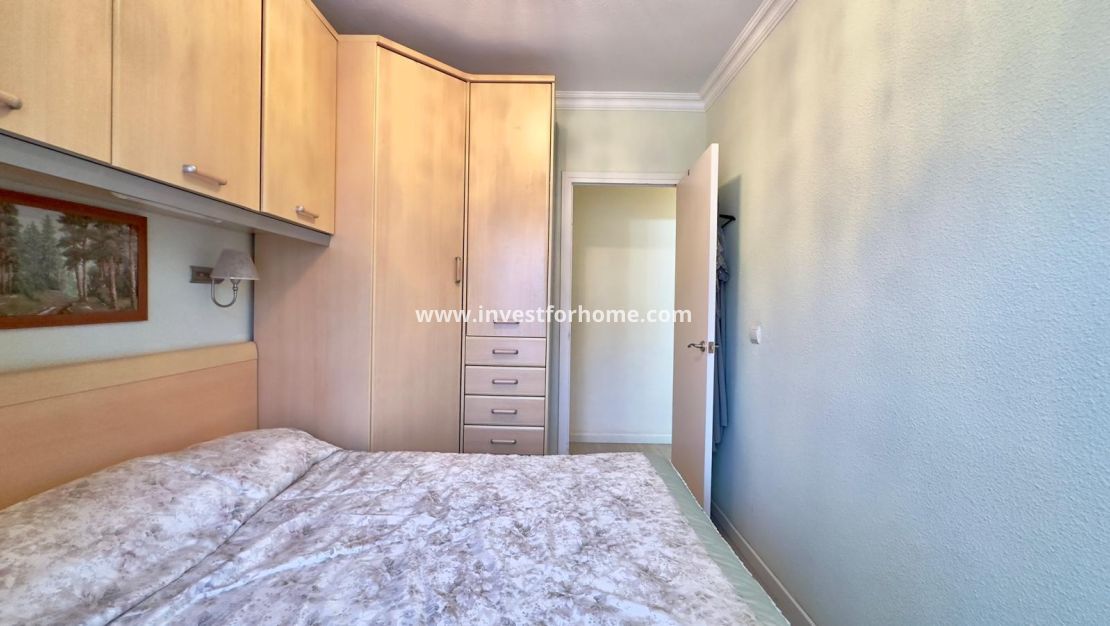 Sale - Apartment - Torrevieja - Centro