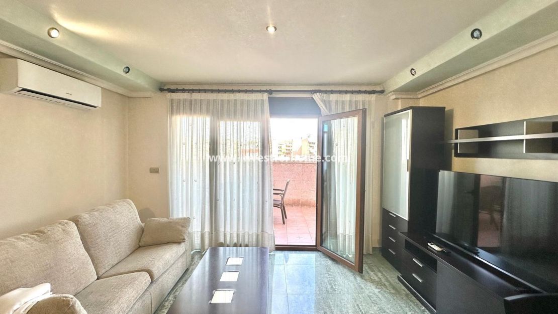 Sale - Apartment - Torrevieja - Centro