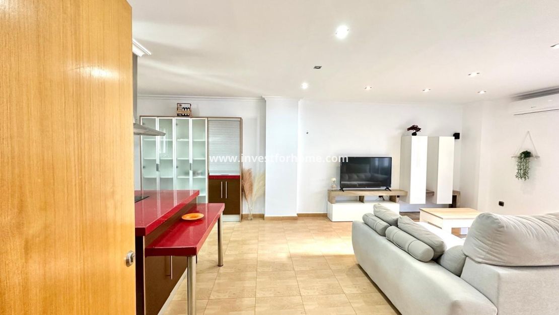 Sale - Apartment - Torrevieja - Centro