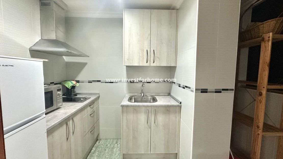 Sale - Apartment - Torrevieja - Centro