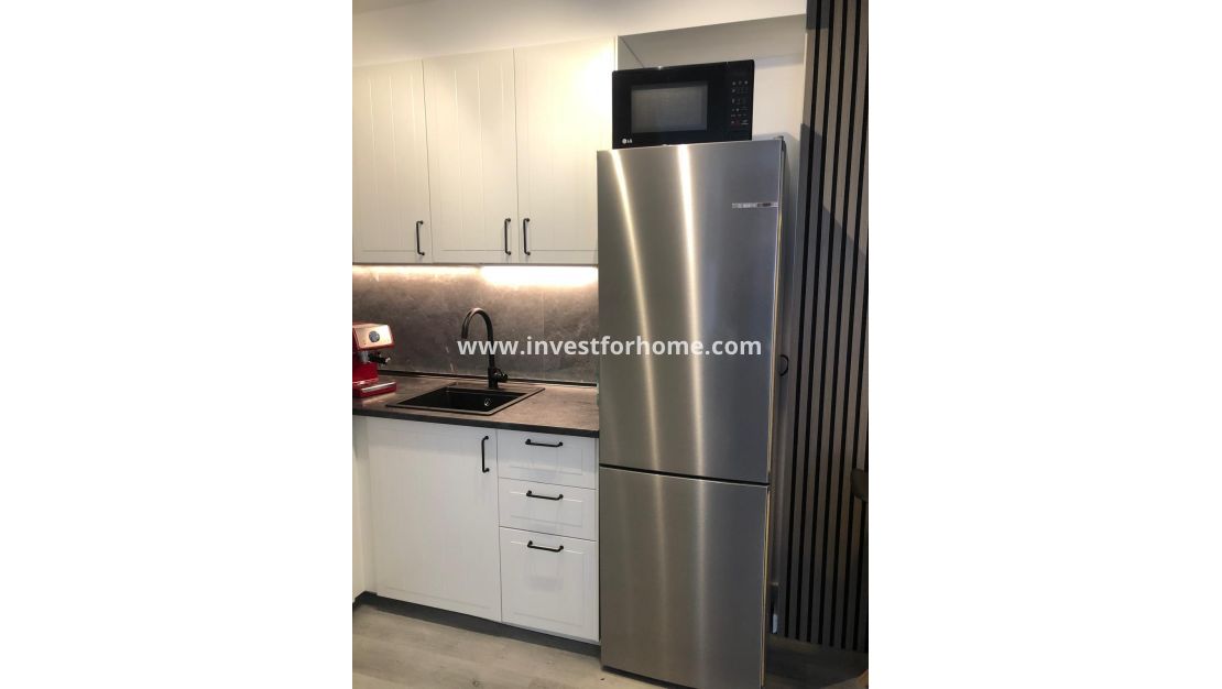 Sale - Apartment - Torrevieja - Centro