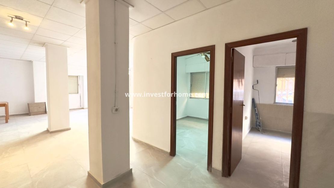 Sale - Apartment - Torrevieja - Centro