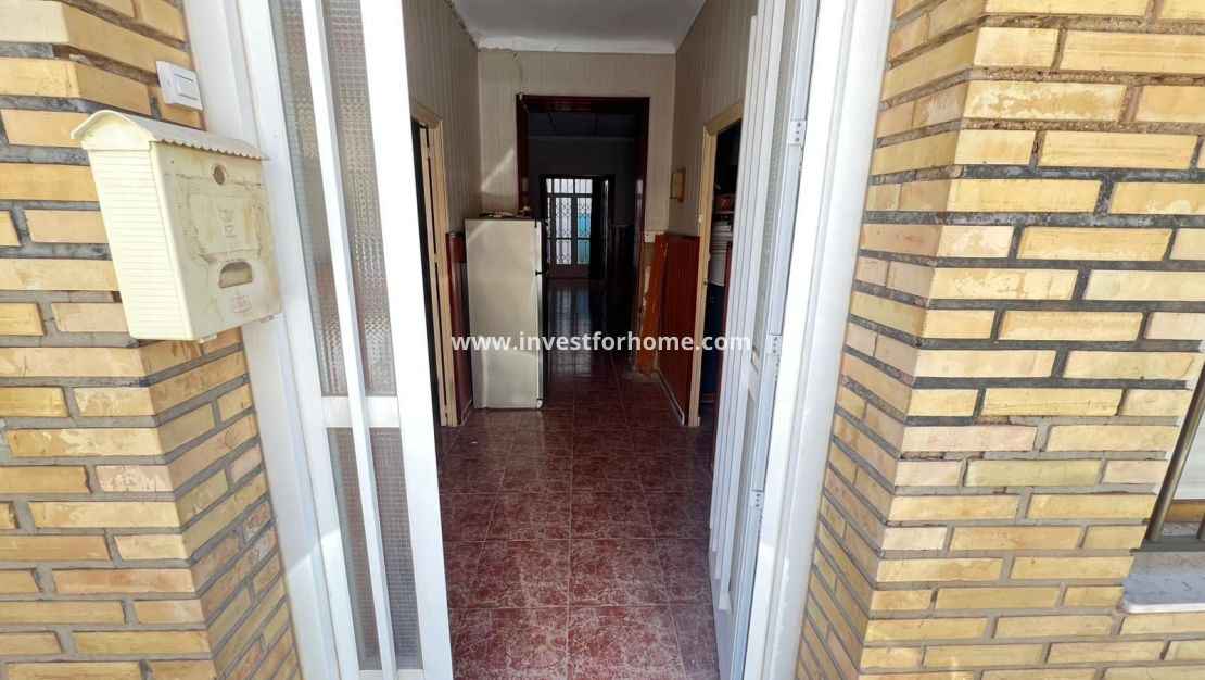 Sale - Apartment - Torrevieja - Centro