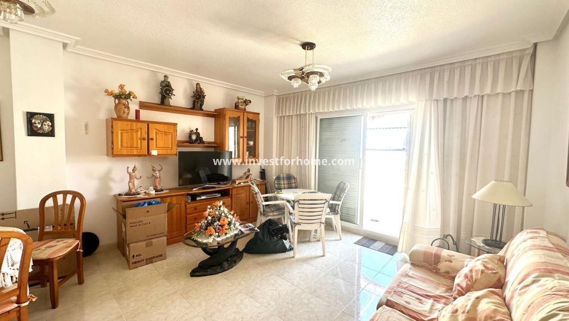 Sale - Apartment - Torrevieja - Centro