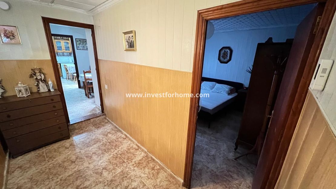 Sale - Apartment - Torrevieja - Centro