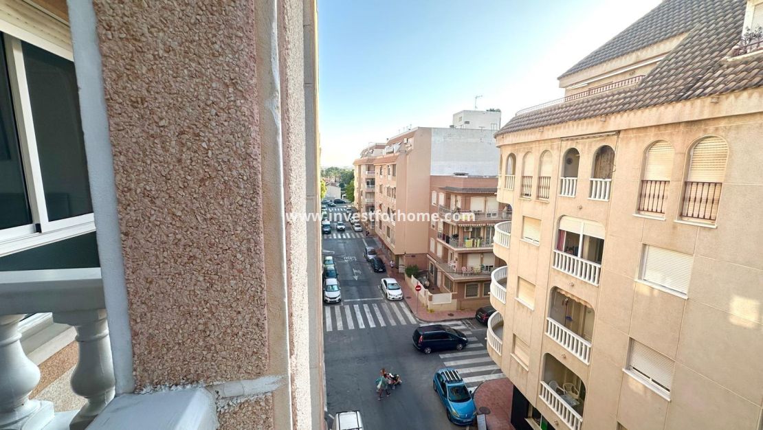 Sale - Apartment - Torrevieja - Centro