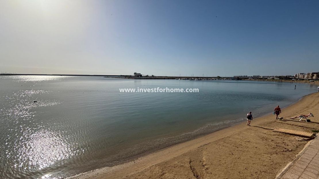 Sale - Apartment - Torrevieja - Centro