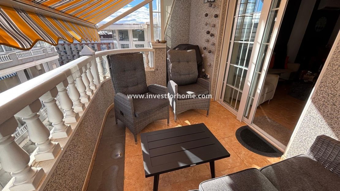 Sale - Apartment - Torrevieja - Centro