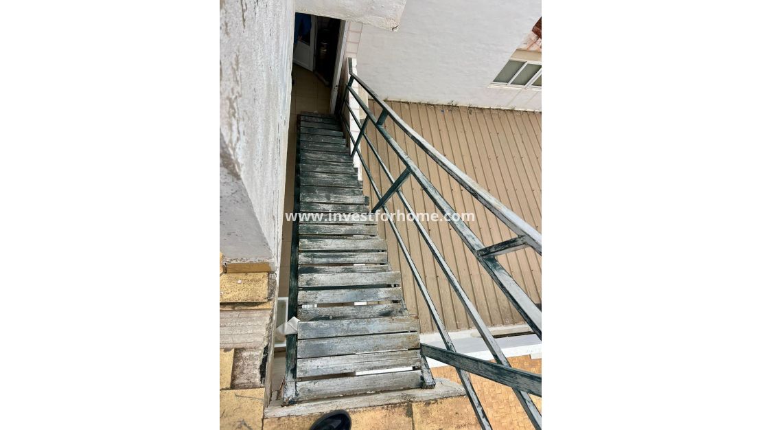 Sale - Apartment - Torrevieja - Centro