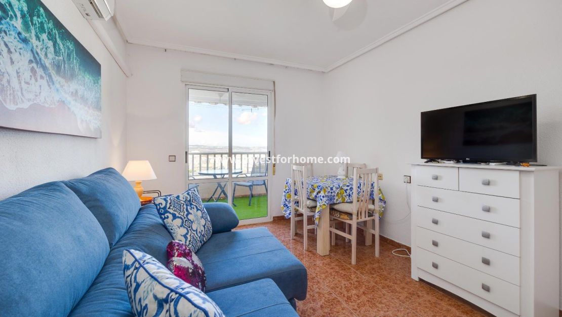 Sale - Apartment - Torrevieja - Centro