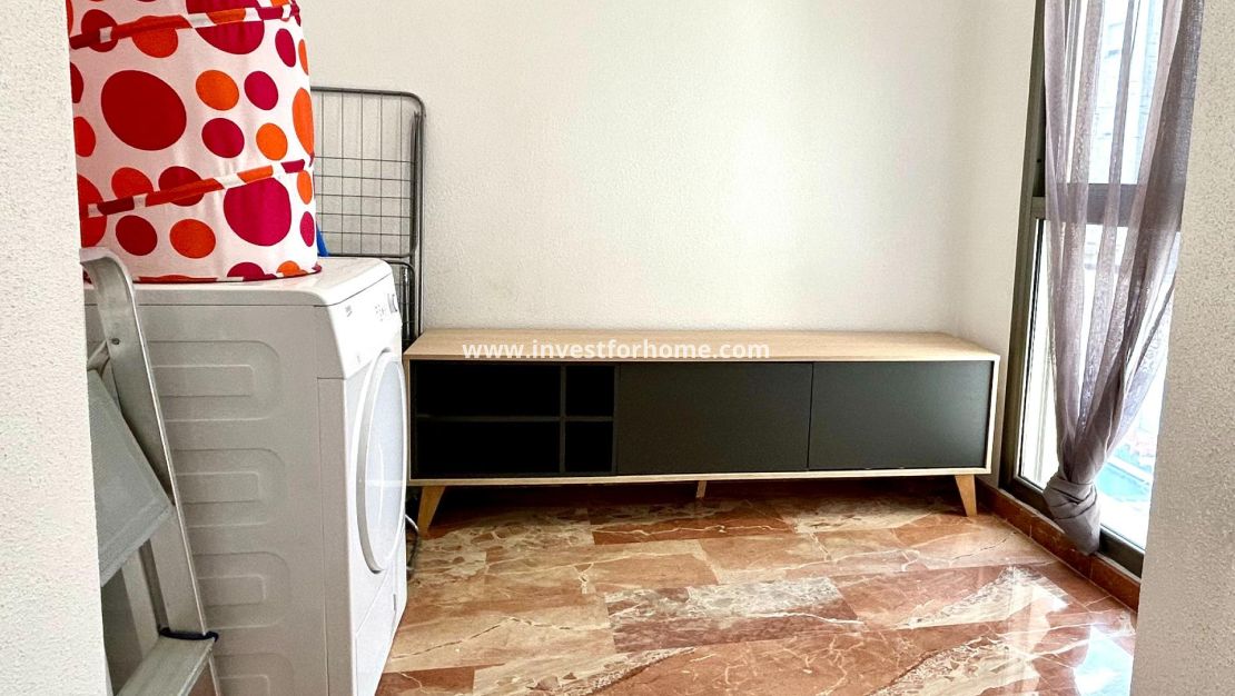 Sale - Apartment - Torrevieja - Centro