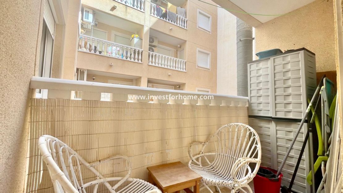 Sale - Apartment - Torrevieja - Centro