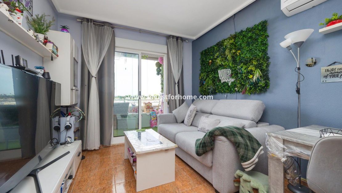 Sale - Apartment - Torrevieja - Centro