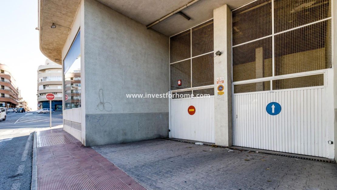 Sale - Apartment - Torrevieja - Centro