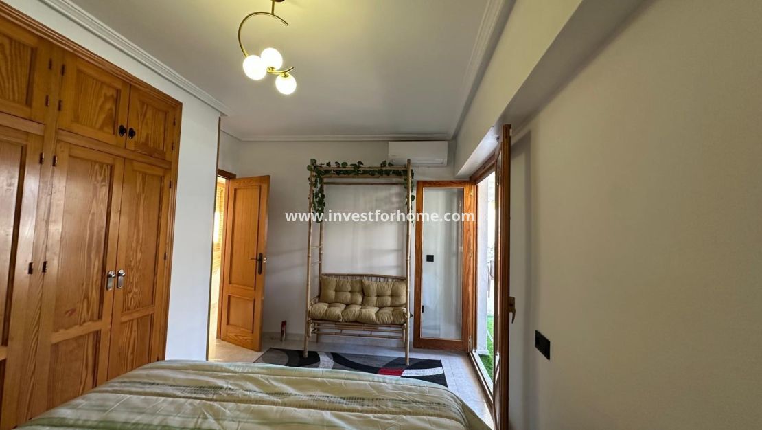 Sale - Apartment - Torrevieja - Centro