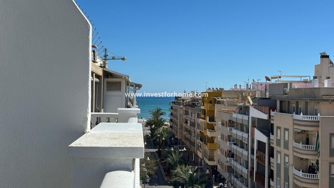 Sale - Apartment - Torrevieja - Centro