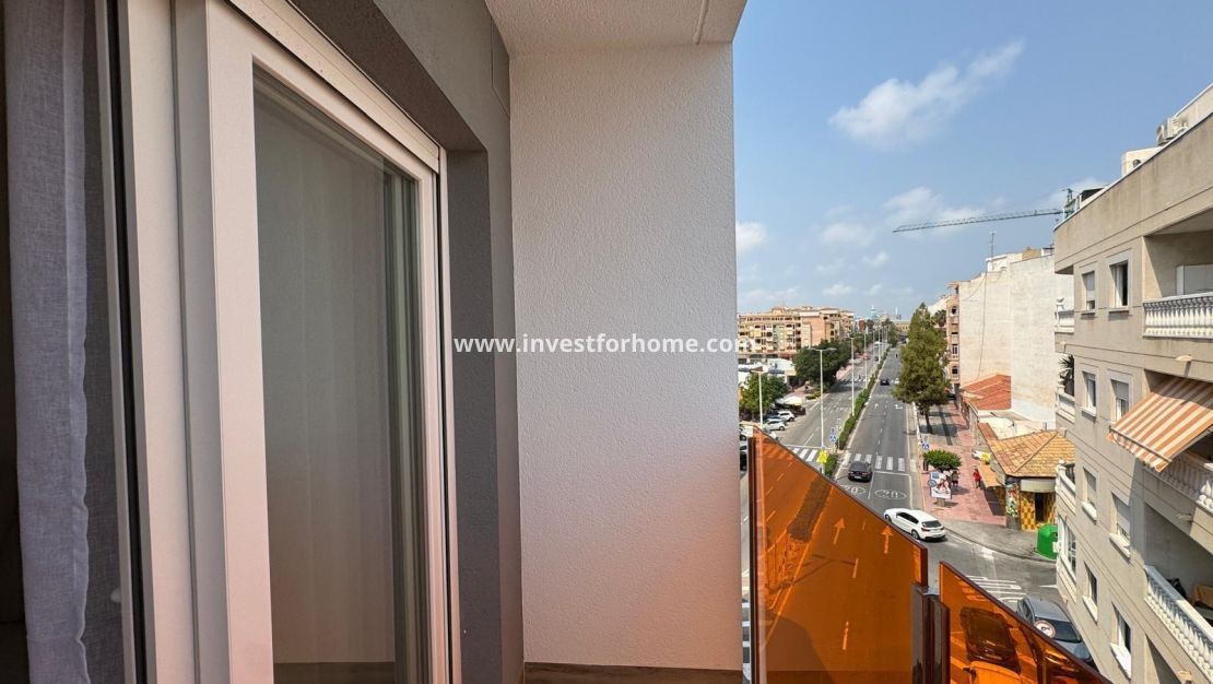 Sale - Apartment - Torrevieja - Centro