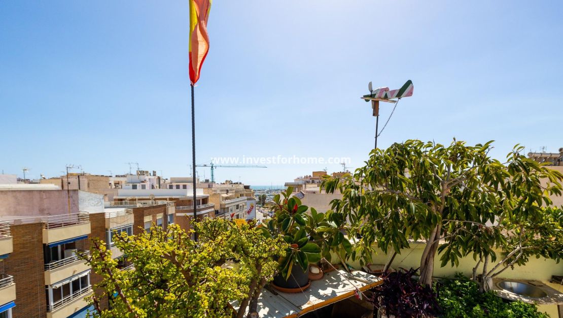 Sale - Apartment - Torrevieja - Centro