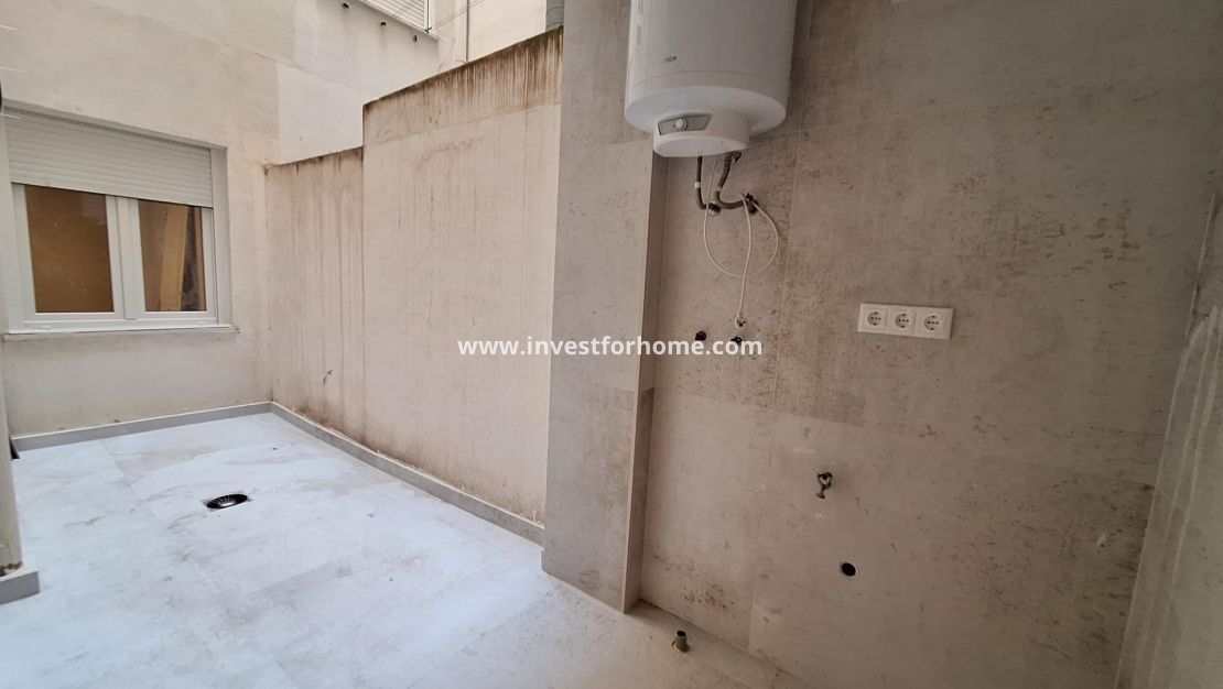 Sale - Apartment - Torrevieja - Centro