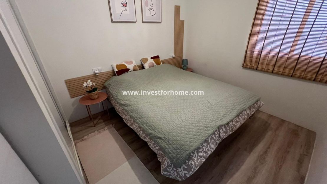 Sale - Apartment - Torrevieja - Centro