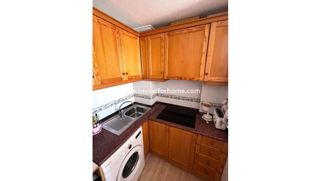 Sale - Apartment - Torrevieja - Centro