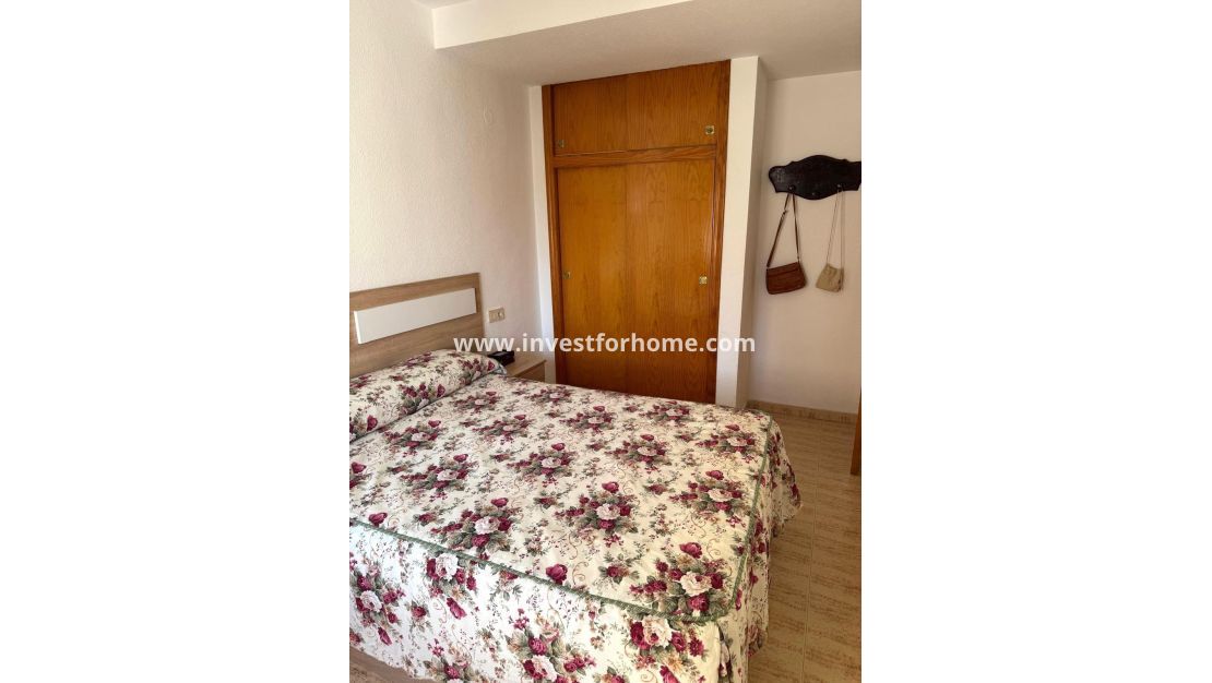 Sale - Apartment - Torrevieja - Centro