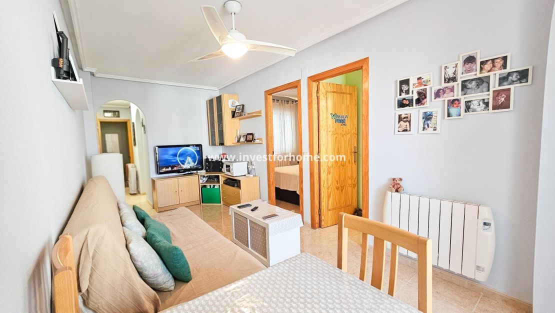 Sale - Apartment - Torrevieja - Centro