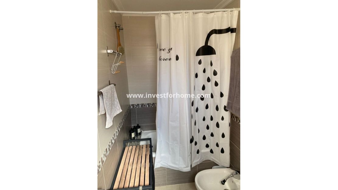 Sale - Apartment - Torrevieja - Centro