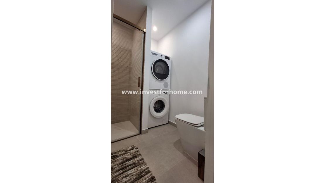 Sale - Apartment - Torrevieja - Centro