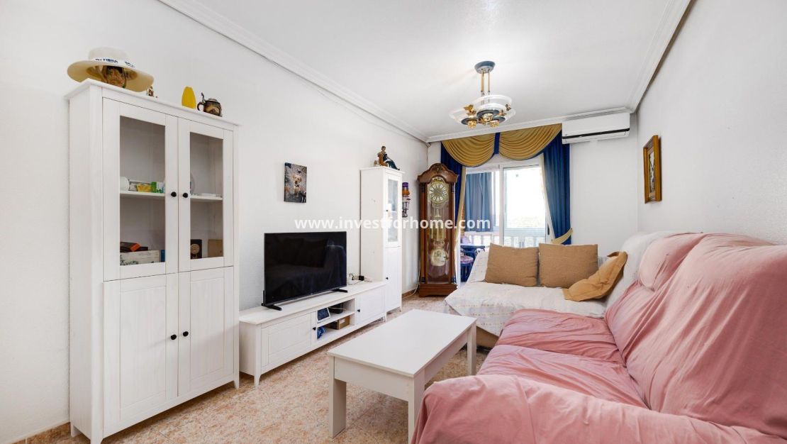 Sale - Apartment - Torrevieja - Centro