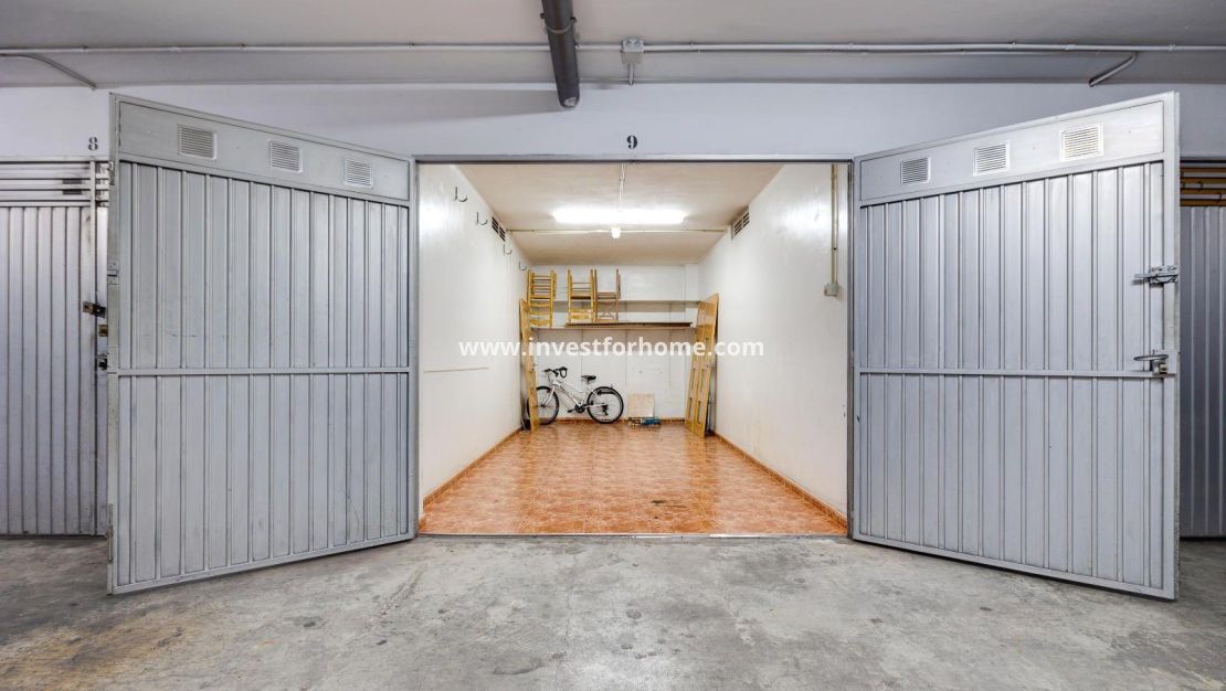 Sale - Apartment - Torrevieja - Centro